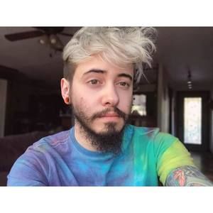 Meet your Posher, Devin